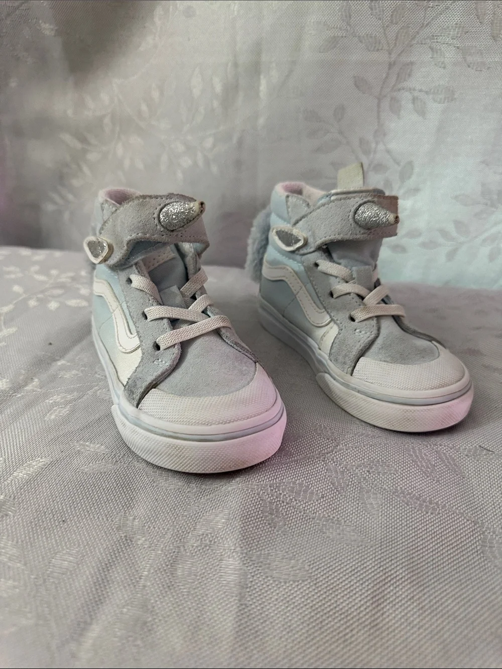 Vans Unicorn 🦄 Kids High-Top Sneakers in Light Gray, White and Pink Glitter